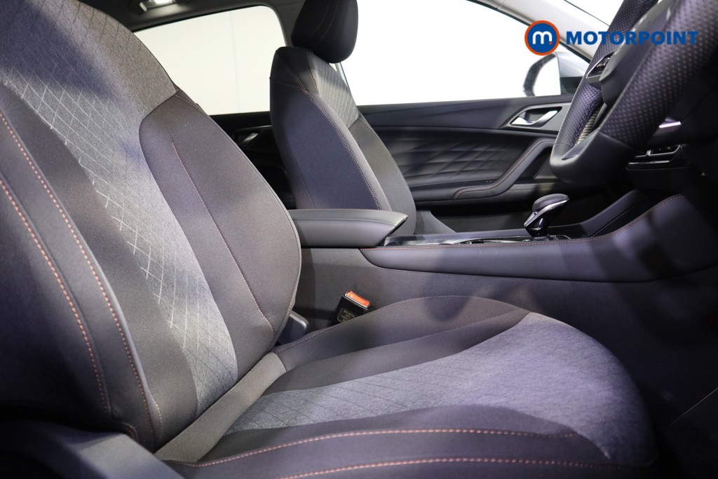 Mg Motor Uk HS SE Automatic Petrol-Electric Hybrid SUV - Stock Number (1616647) - 15th supplementary image