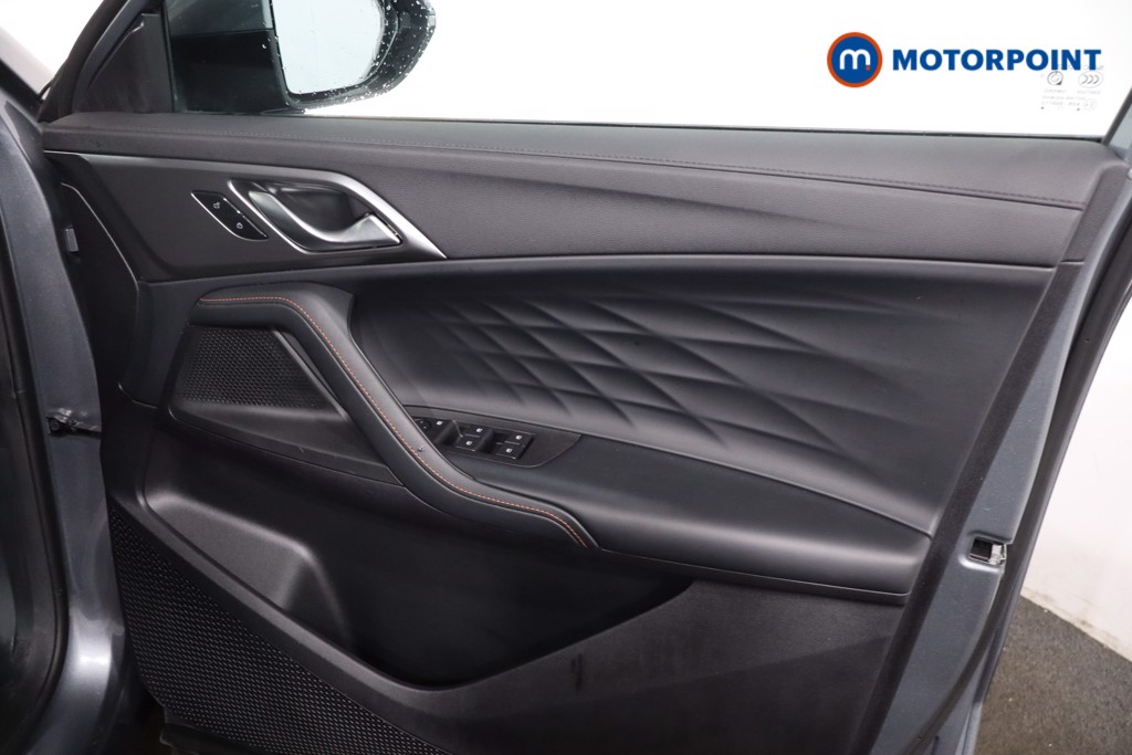 Mg Motor Uk HS SE Automatic Petrol-Electric Hybrid SUV - Stock Number (1616672) - 24th supplementary image