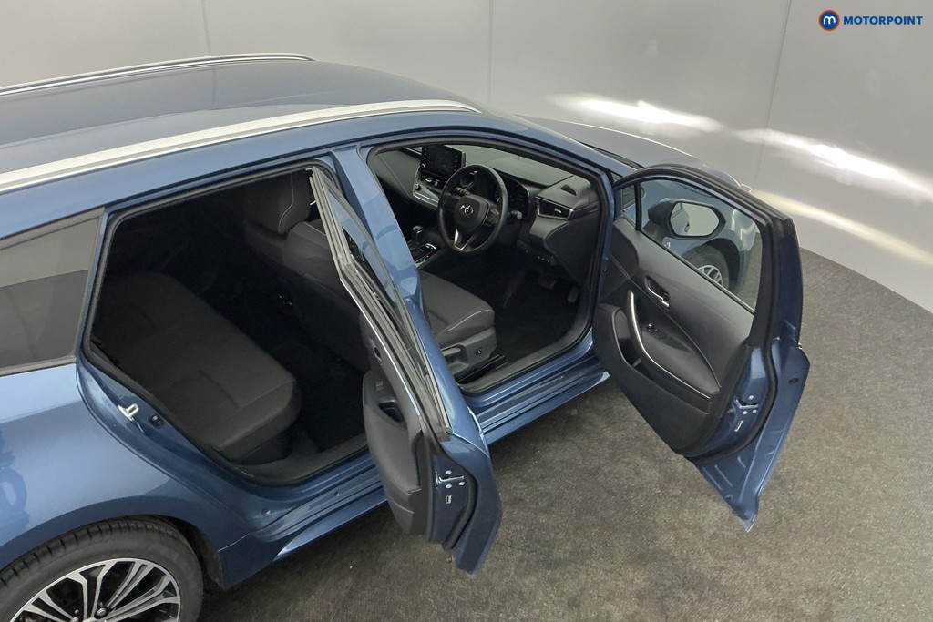 Toyota Corolla Design Automatic Petrol-Electric Hybrid Estate - Stock Number (1617333) - 6th supplementary image