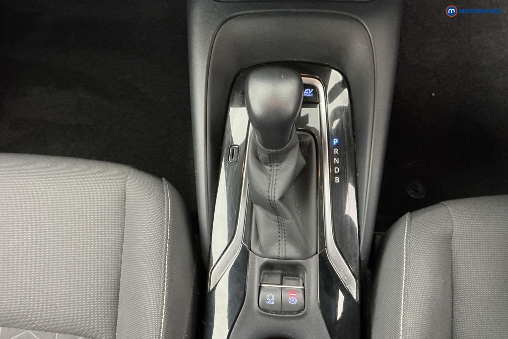 Toyota Corolla Design Automatic Petrol-Electric Hybrid Estate - Stock Number (1617333) - 20th supplementary image