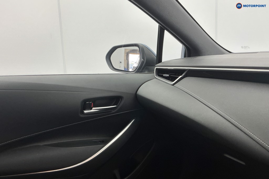 Toyota Corolla Design Automatic Petrol-Electric Hybrid Estate - Stock Number (1617333) - 23rd supplementary image