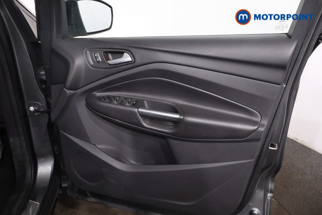 Ford Kuga Titanium X Edition Manual Petrol SUV - Stock Number (1617473) - 24th supplementary image