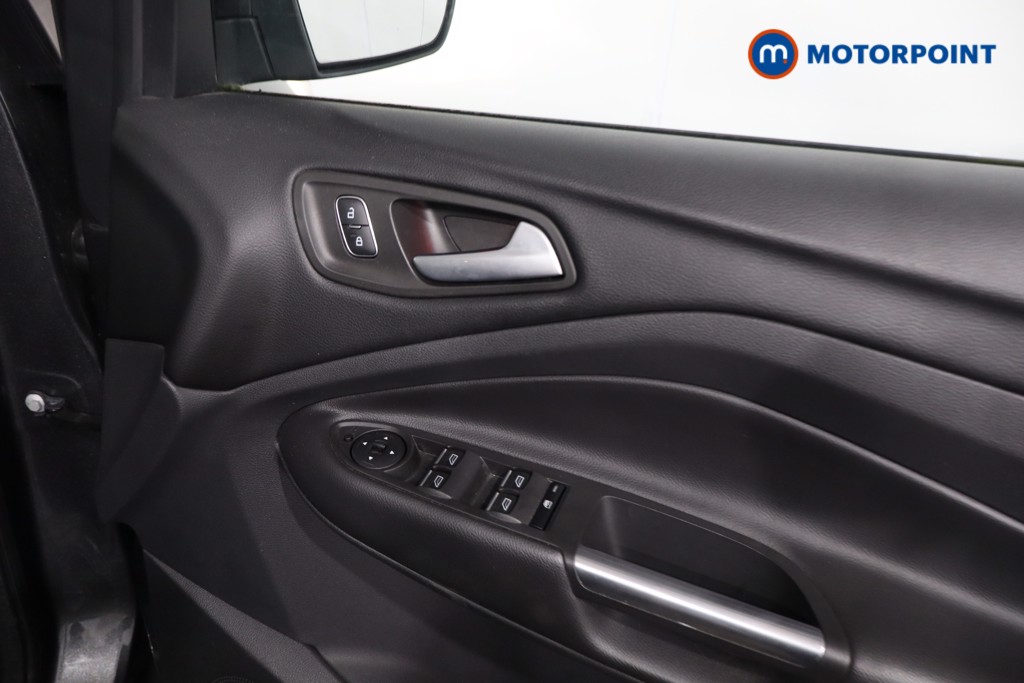 Ford Kuga Titanium X Edition Manual Petrol SUV - Stock Number (1617473) - 25th supplementary image