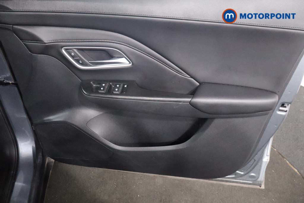 Mg Motor Uk ZS Trophy Automatic Petrol-Electric Hybrid SUV - Stock Number (1617897) - 9th supplementary image