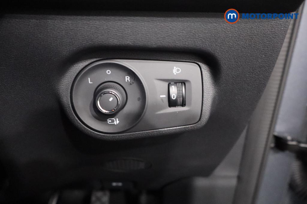 Mg Motor Uk ZS Trophy Automatic Petrol-Electric Hybrid SUV - Stock Number (1617897) - 12th supplementary image