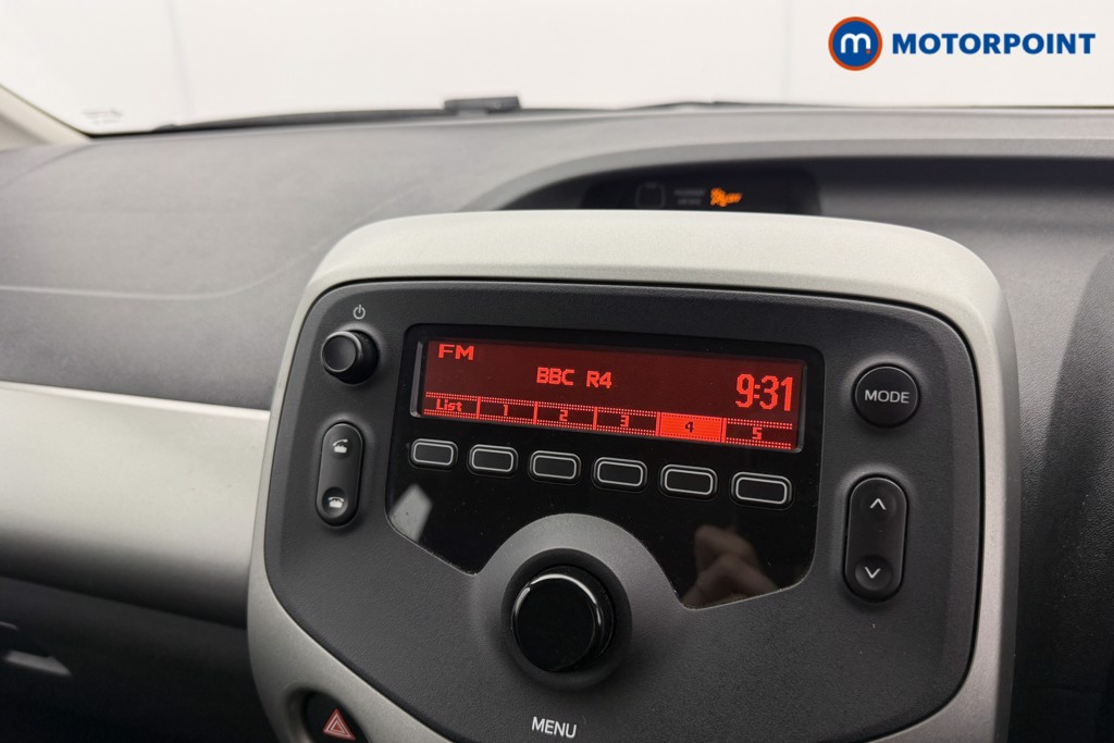 Toyota Aygo X-Play Manual Petrol Hatchback - Stock Number (1618484) - 2nd supplementary image