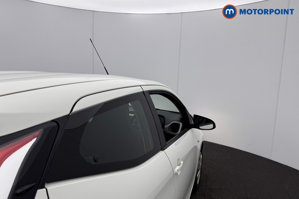 Toyota Aygo X-Play Manual Petrol Hatchback - Stock Number (1618484) - 17th supplementary image