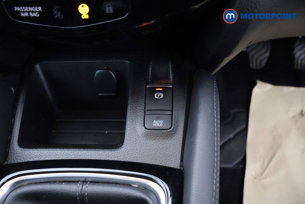 Nissan Qashqai Acenta Premium Manual Petrol SUV - Stock Number (1618988) - 14th supplementary image