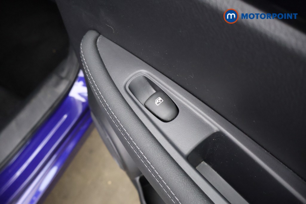 Nissan Qashqai Acenta Premium Manual Petrol SUV - Stock Number (1618988) - 26th supplementary image