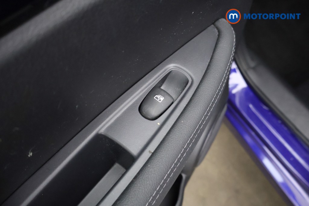 Nissan Qashqai Acenta Premium Manual Petrol SUV - Stock Number (1618988) - 30th supplementary image