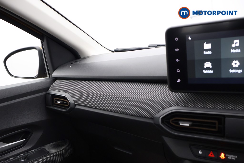 Dacia Sandero Stepway Expression Manual Petrol Hatchback - Stock Number (1619103) - 9th supplementary image