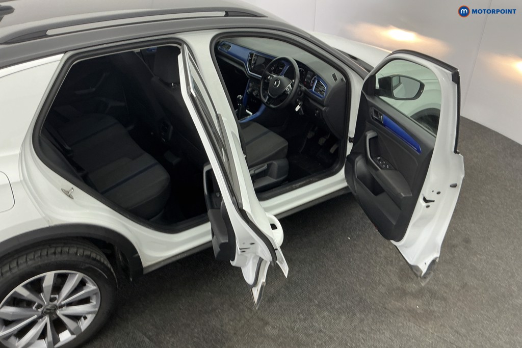 Volkswagen T-Roc Design Manual Diesel SUV - Stock Number (1619298) - 5th supplementary image