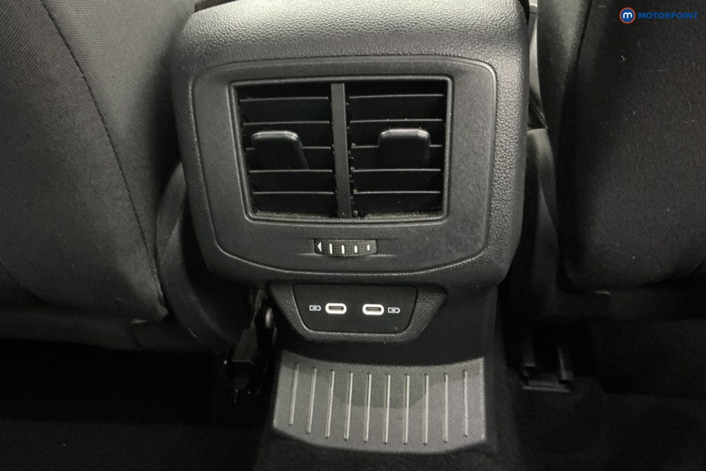 Volkswagen T-Roc Design Manual Diesel SUV - Stock Number (1619298) - 15th supplementary image