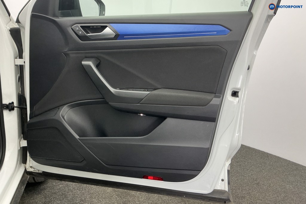 Volkswagen T-Roc Design Manual Diesel SUV - Stock Number (1619298) - 26th supplementary image