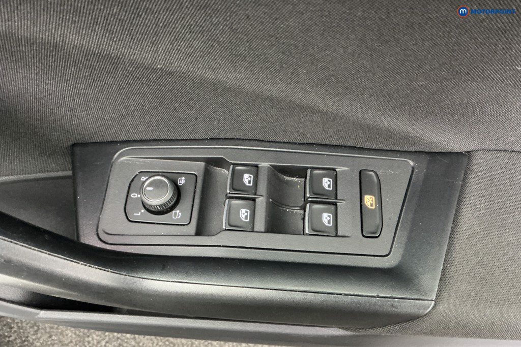 Volkswagen T-Roc Design Manual Diesel SUV - Stock Number (1619298) - 27th supplementary image