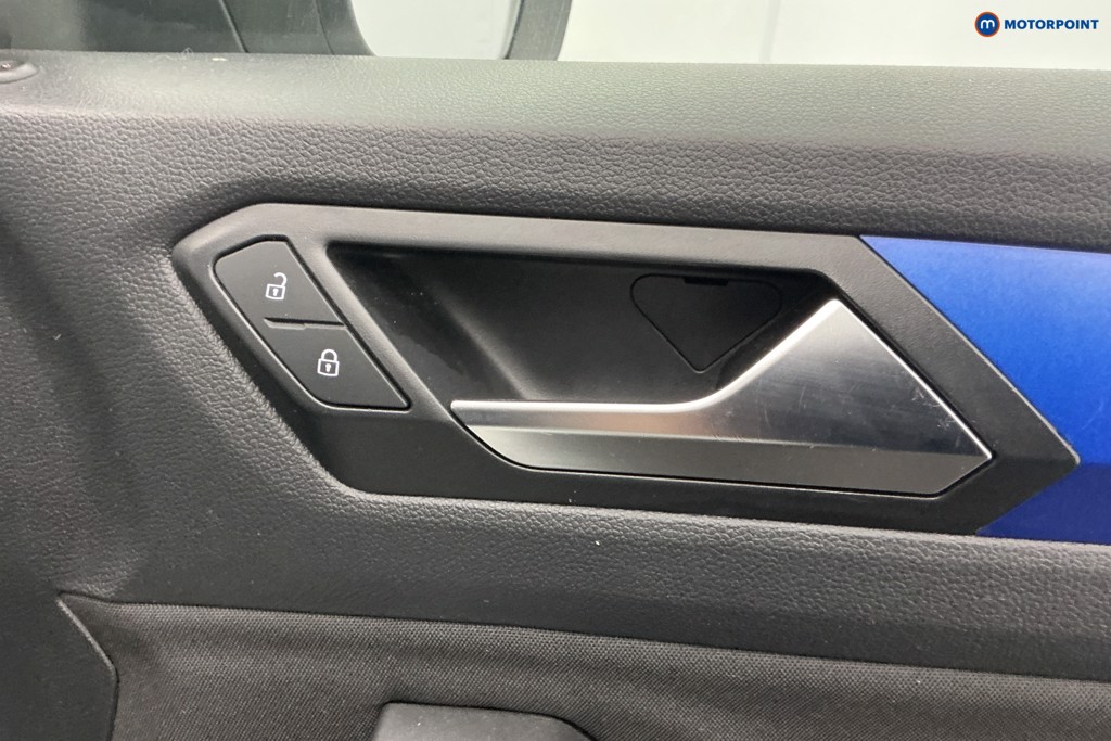 Volkswagen T-Roc Design Manual Diesel SUV - Stock Number (1619298) - 28th supplementary image