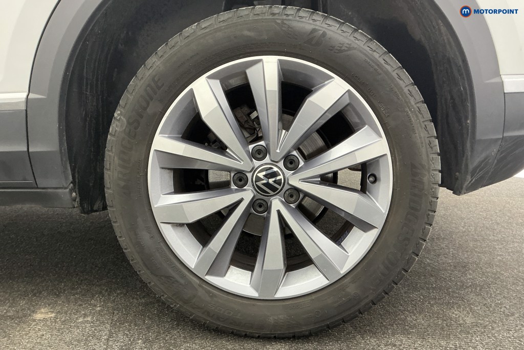 Volkswagen T-Roc Design Manual Diesel SUV - Stock Number (1619298) - 36th supplementary image