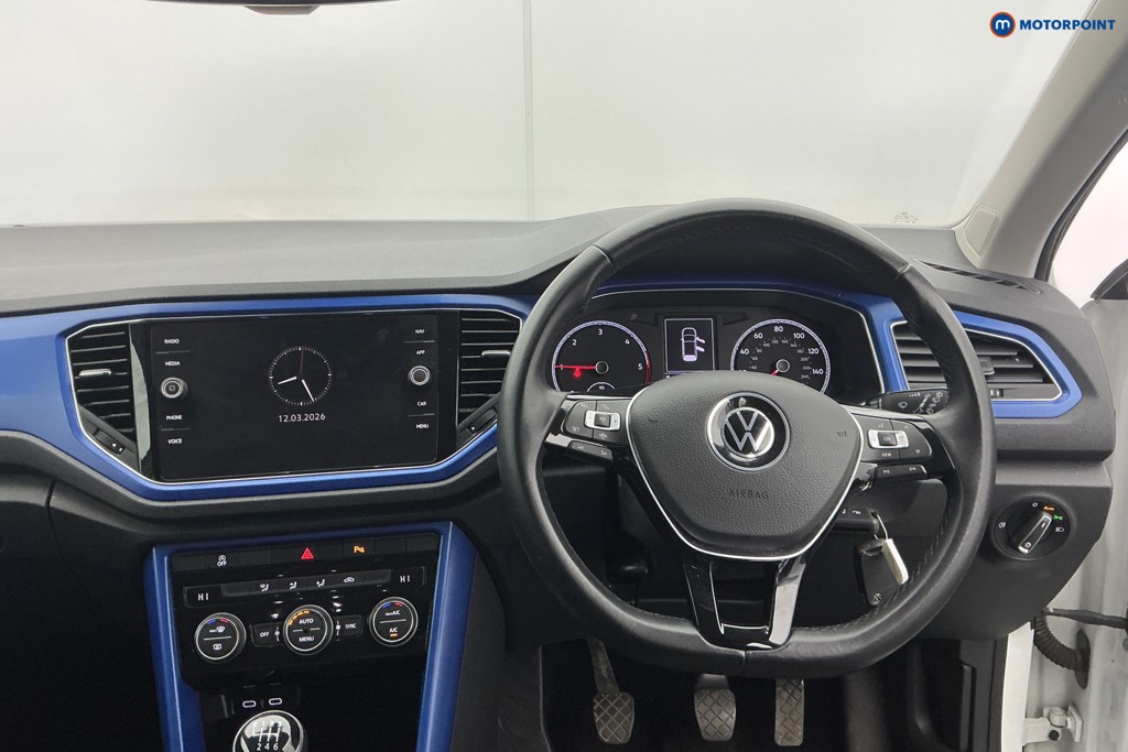 Volkswagen T-Roc Design Manual Diesel SUV - Stock Number (1619298) - 1st supplementary image