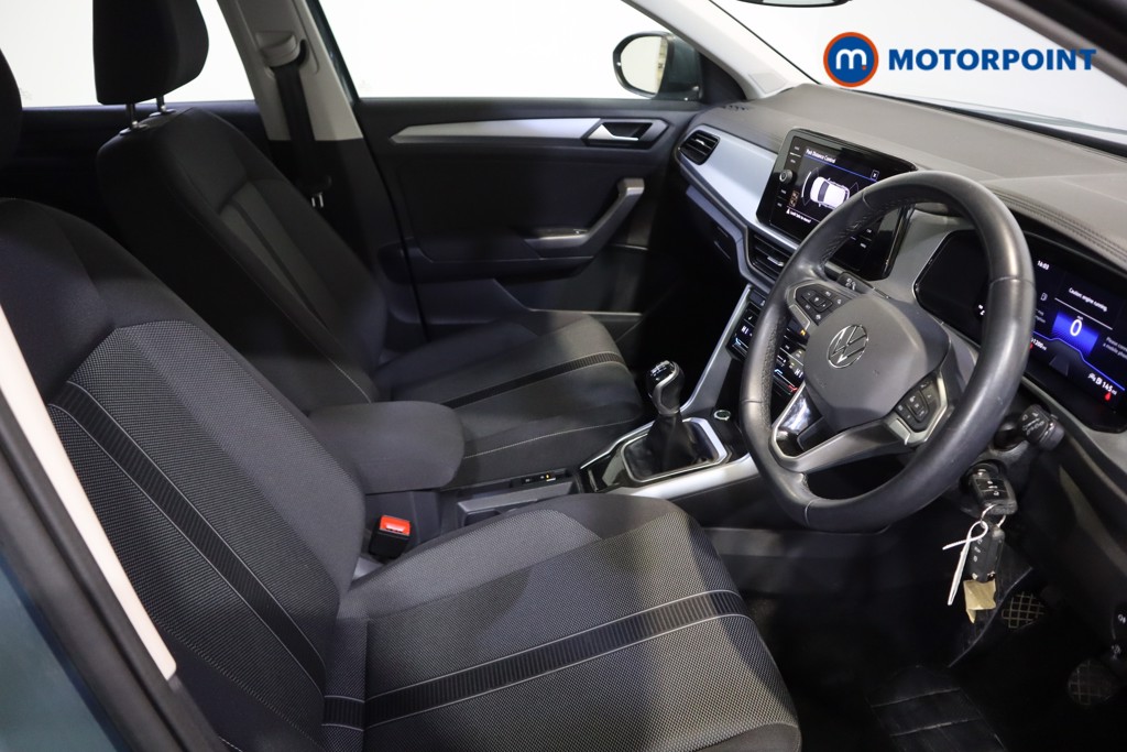 Volkswagen T-Roc Life Manual Petrol SUV - Stock Number (1619353) - 16th supplementary image