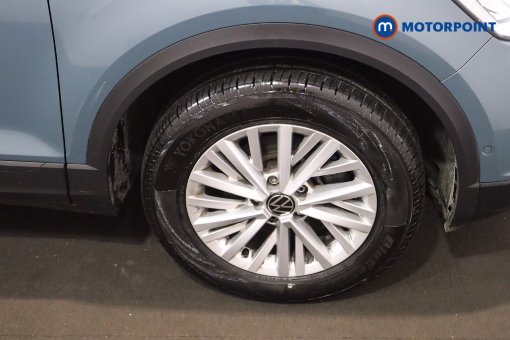 Volkswagen T-Roc Life Manual Petrol SUV - Stock Number (1619353) - 24th supplementary image