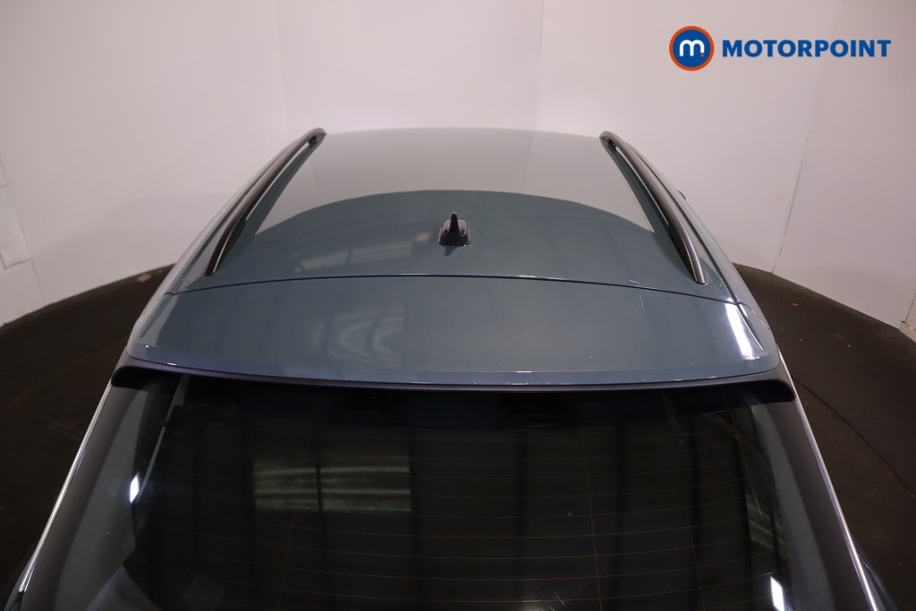 Volkswagen T-Roc Life Manual Petrol SUV - Stock Number (1619353) - 31st supplementary image