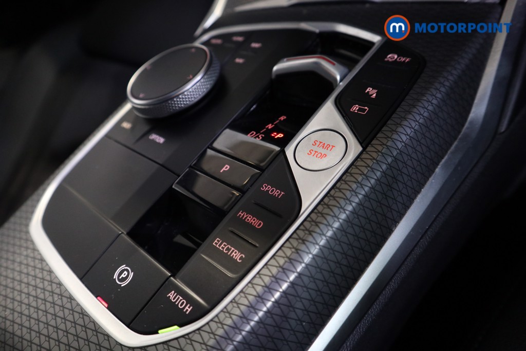 BMW 3 Series M Sport Automatic Petrol Plug-In Hybrid Estate - Stock Number (1619630) - 10th supplementary image