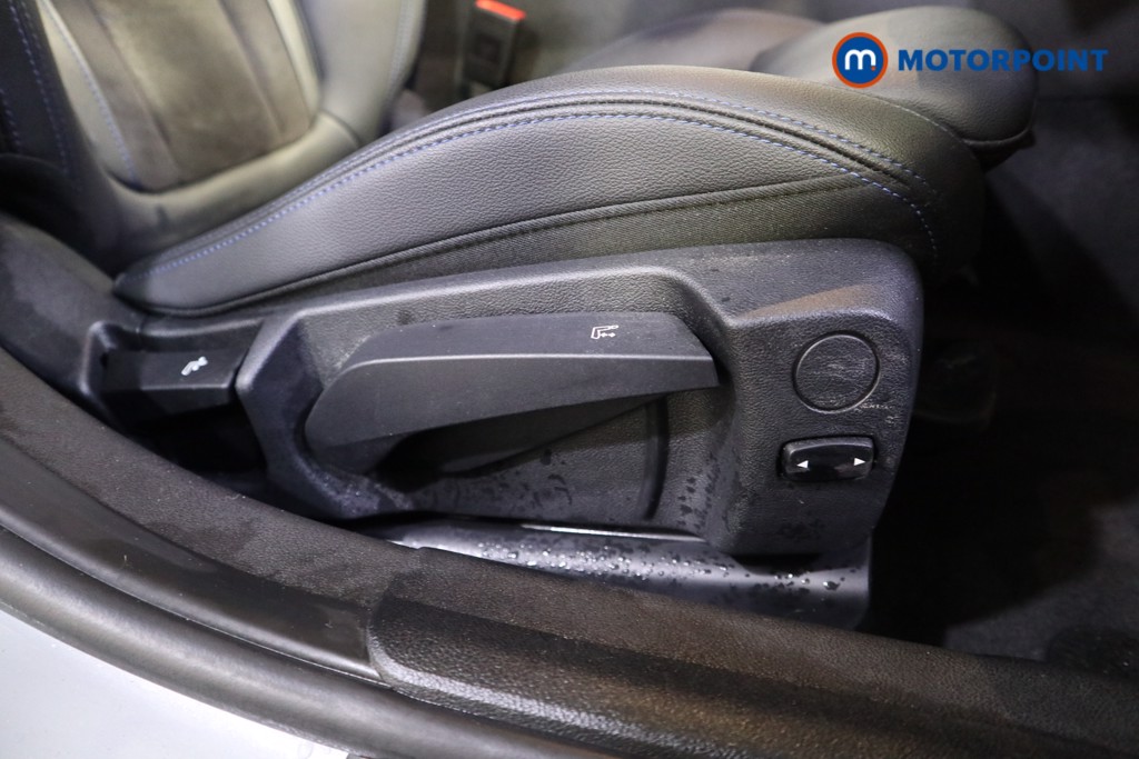 BMW 3 Series M Sport Automatic Petrol Plug-In Hybrid Estate - Stock Number (1619630) - 17th supplementary image