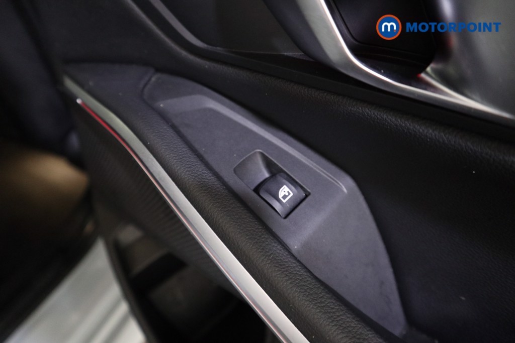 BMW 3 Series M Sport Automatic Petrol Plug-In Hybrid Estate - Stock Number (1619630) - 23rd supplementary image