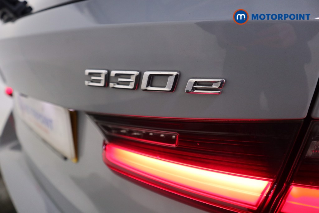 BMW 3 Series M Sport Automatic Petrol Plug-In Hybrid Estate - Stock Number (1619630) - 31st supplementary image