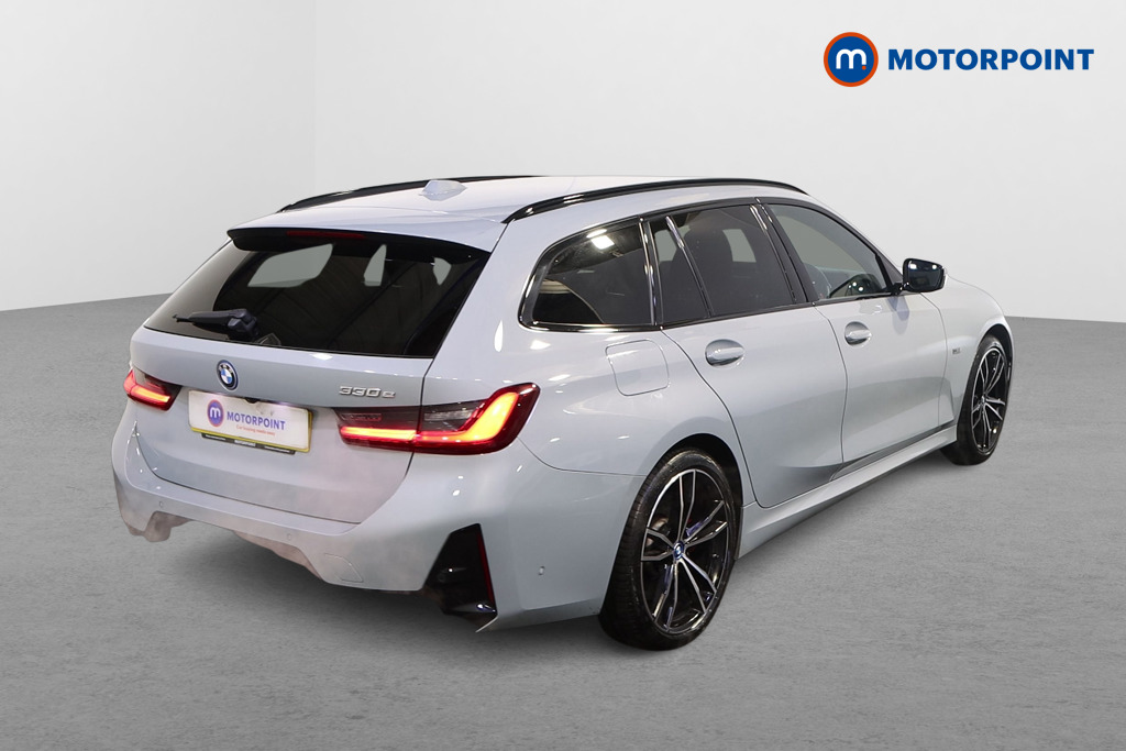 BMW 3 Series M Sport Automatic Petrol Plug-In Hybrid Estate - Stock Number (1619630) - Drivers side rear corner