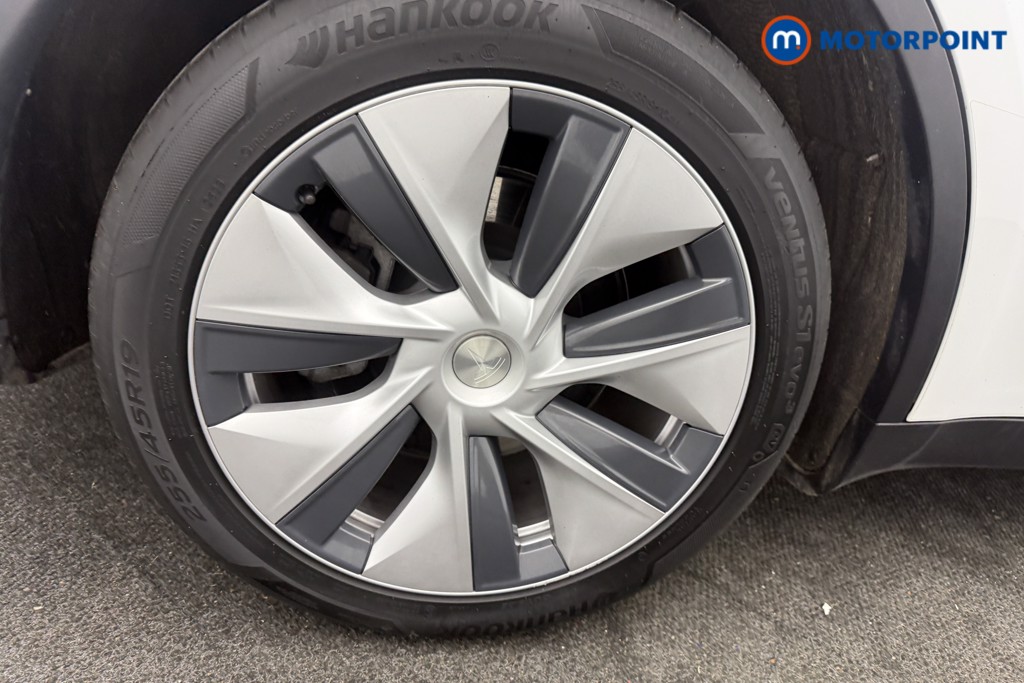 Tesla Model Y Long Range Automatic Electric SUV - Stock Number (1619670) - 17th supplementary image