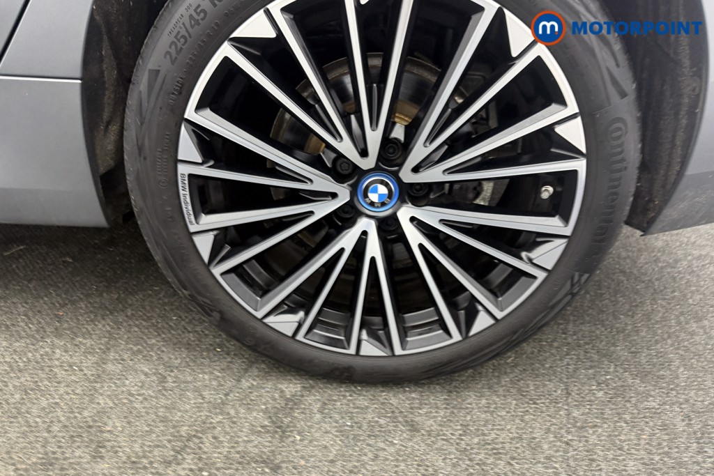 BMW 2 Series M Sport Automatic Petrol Plug-In Hybrid Estate - Stock Number (1620677) - 20th supplementary image