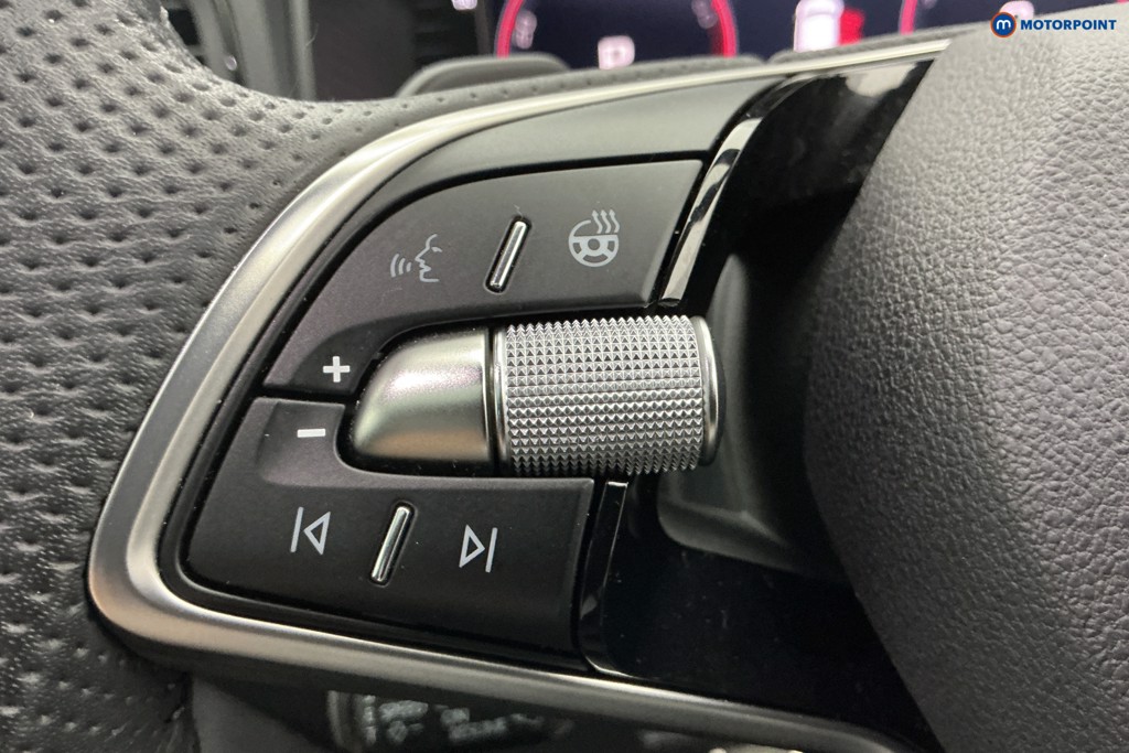 Skoda Karoq Sportline Edition Automatic Petrol SUV - Stock Number (1621011) - 23rd supplementary image