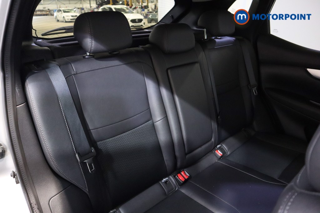 Nissan Qashqai Tekna Manual Diesel SUV - Stock Number (1621044) - 20th supplementary image