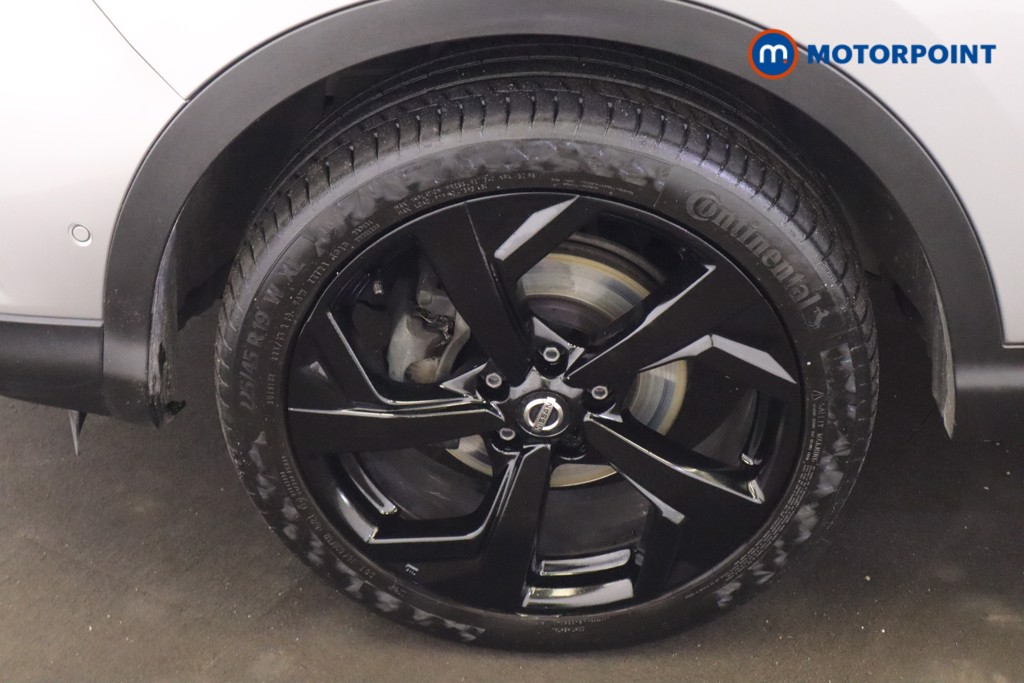 Nissan Qashqai Tekna Manual Diesel SUV - Stock Number (1621044) - 25th supplementary image