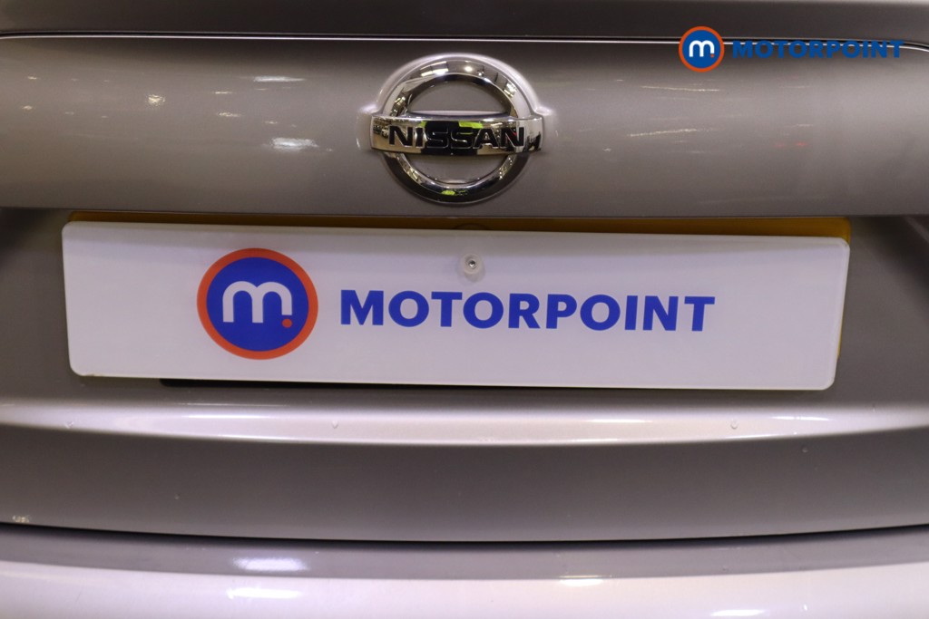 Nissan Qashqai Tekna Manual Diesel SUV - Stock Number (1621044) - 29th supplementary image