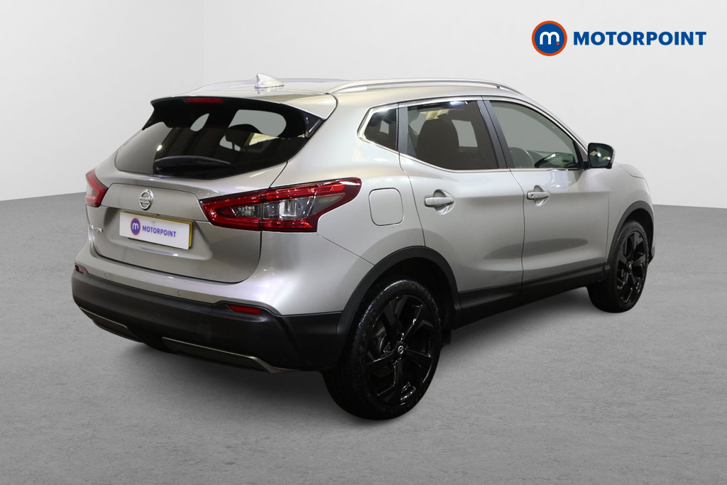 Nissan Qashqai Tekna Manual Diesel SUV - Stock Number (1621044) - Drivers side rear corner