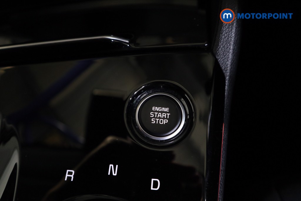 KIA Sportage 4 Automatic Petrol Plug-In Hybrid SUV - Stock Number (1621148) - 9th supplementary image