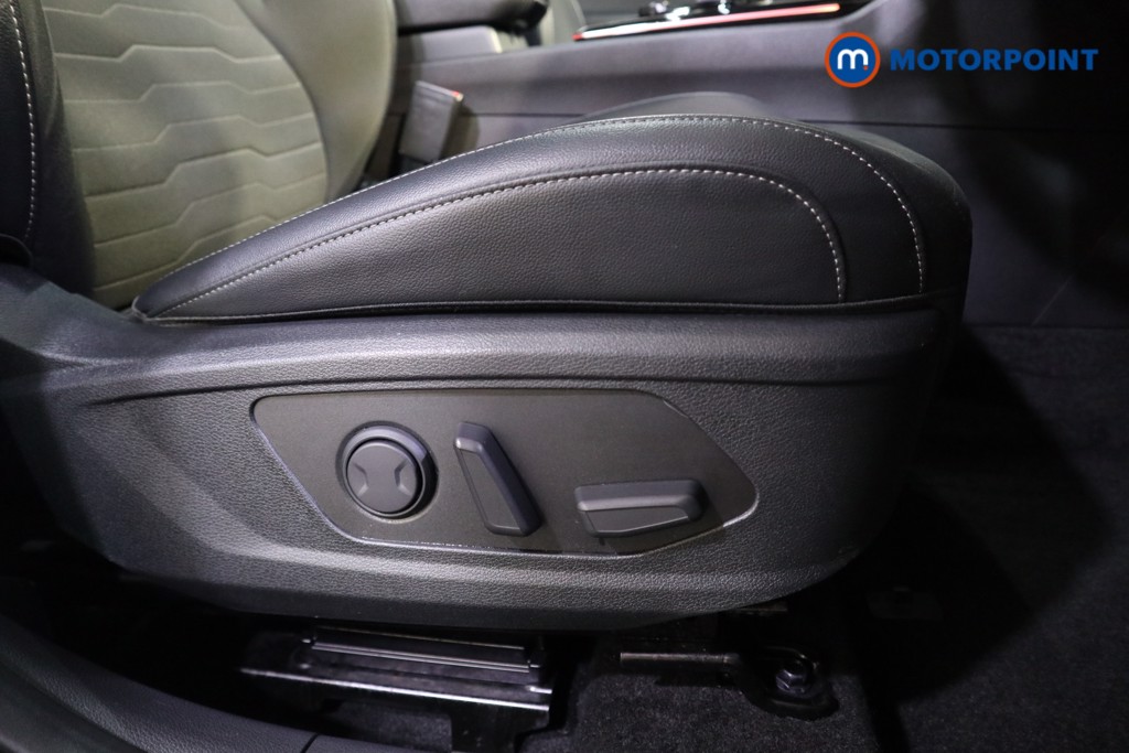 KIA Sportage 4 Automatic Petrol Plug-In Hybrid SUV - Stock Number (1621148) - 16th supplementary image