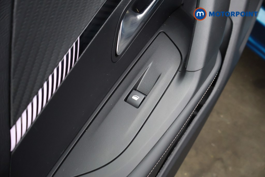 Peugeot 2008 Allure Automatic Electric SUV - Stock Number (1621618) - 32nd supplementary image