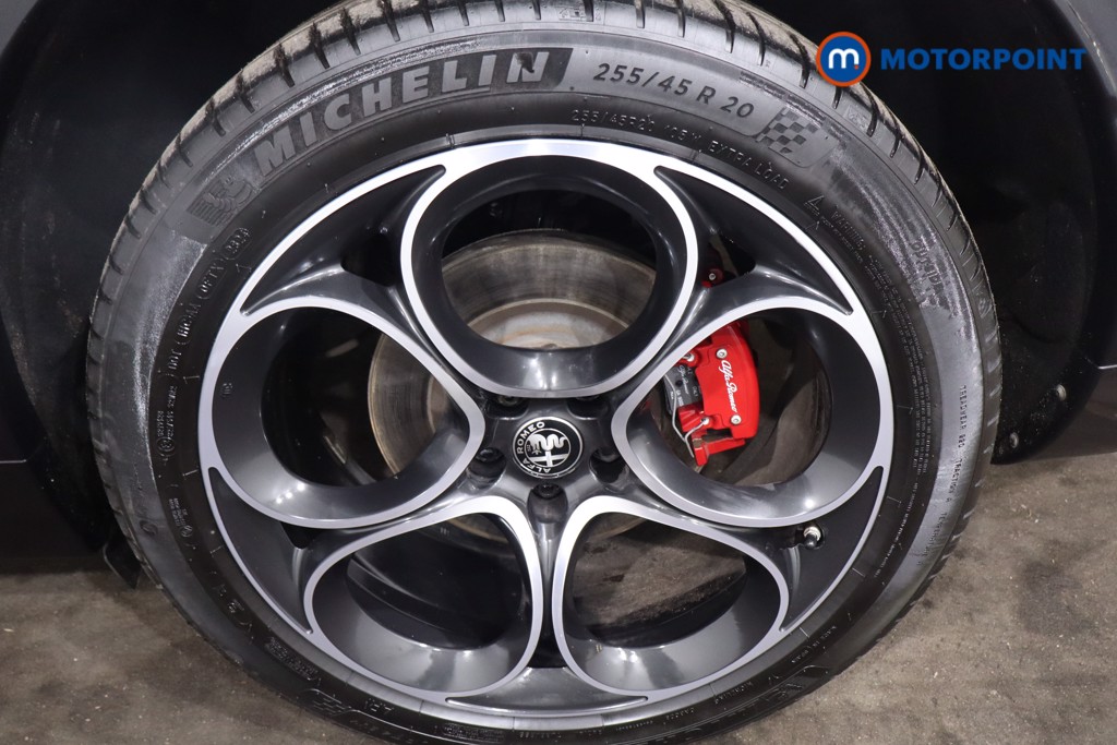 Alfa Romeo Stelvio Veloce Automatic Petrol SUV - Stock Number (1621838) - 12th supplementary image