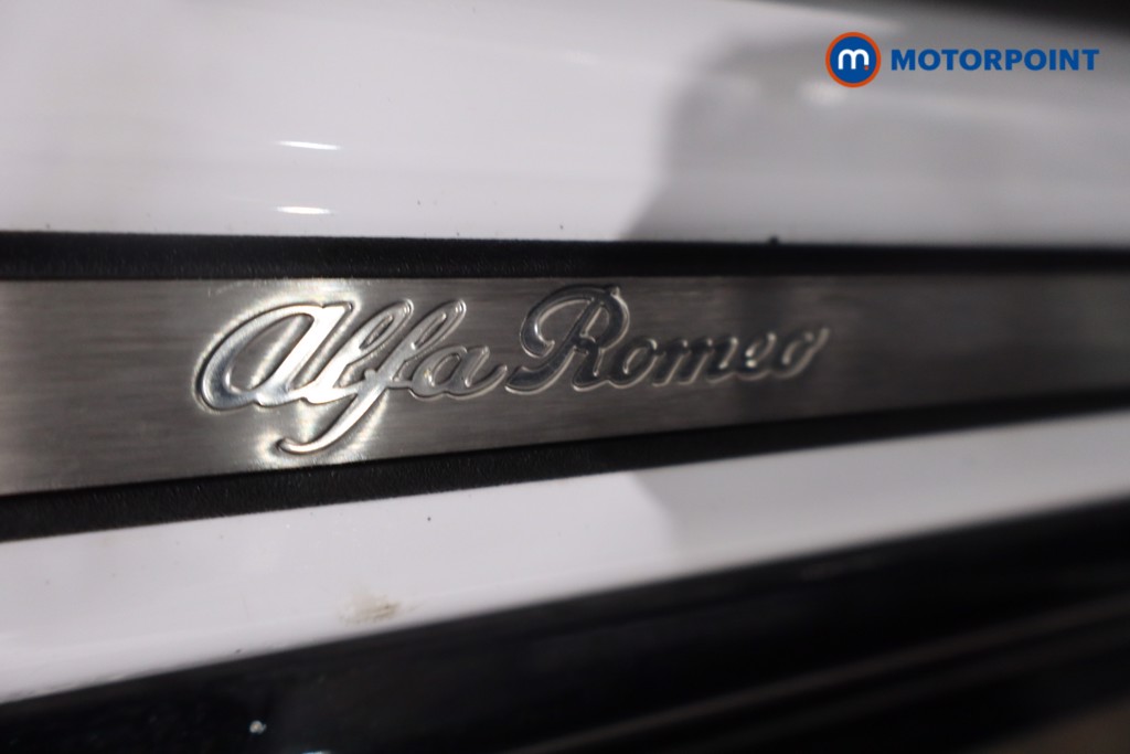 Alfa Romeo Stelvio Veloce Automatic Petrol SUV - Stock Number (1621838) - 27th supplementary image