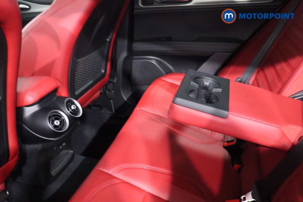 Alfa Romeo Stelvio Veloce Automatic Petrol SUV - Stock Number (1621838) - 32nd supplementary image