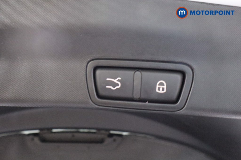 Alfa Romeo Stelvio Veloce Automatic Petrol SUV - Stock Number (1621838) - 46th supplementary image