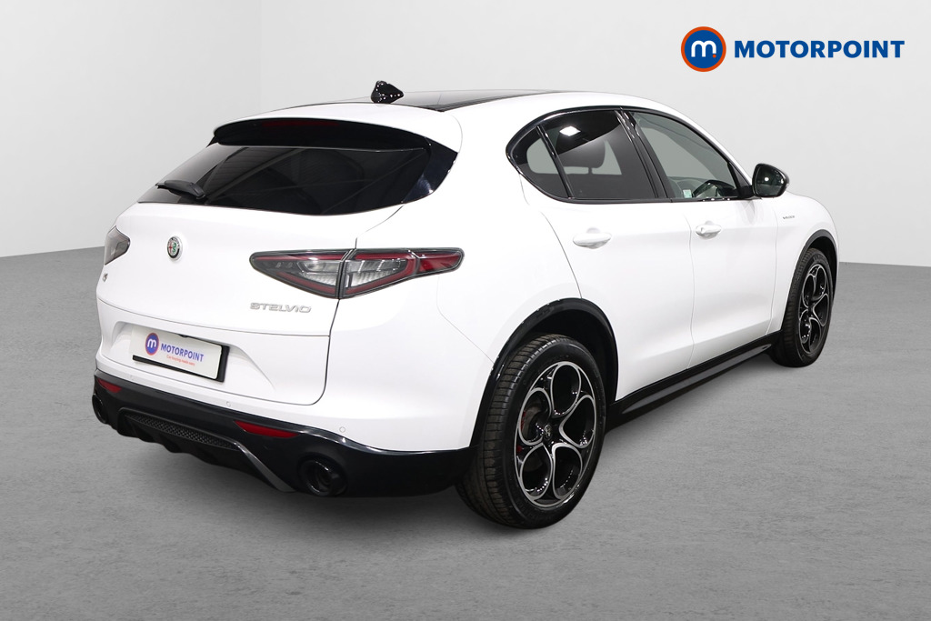 Alfa Romeo Stelvio Veloce Automatic Petrol SUV - Stock Number (1621838) - Drivers side rear corner