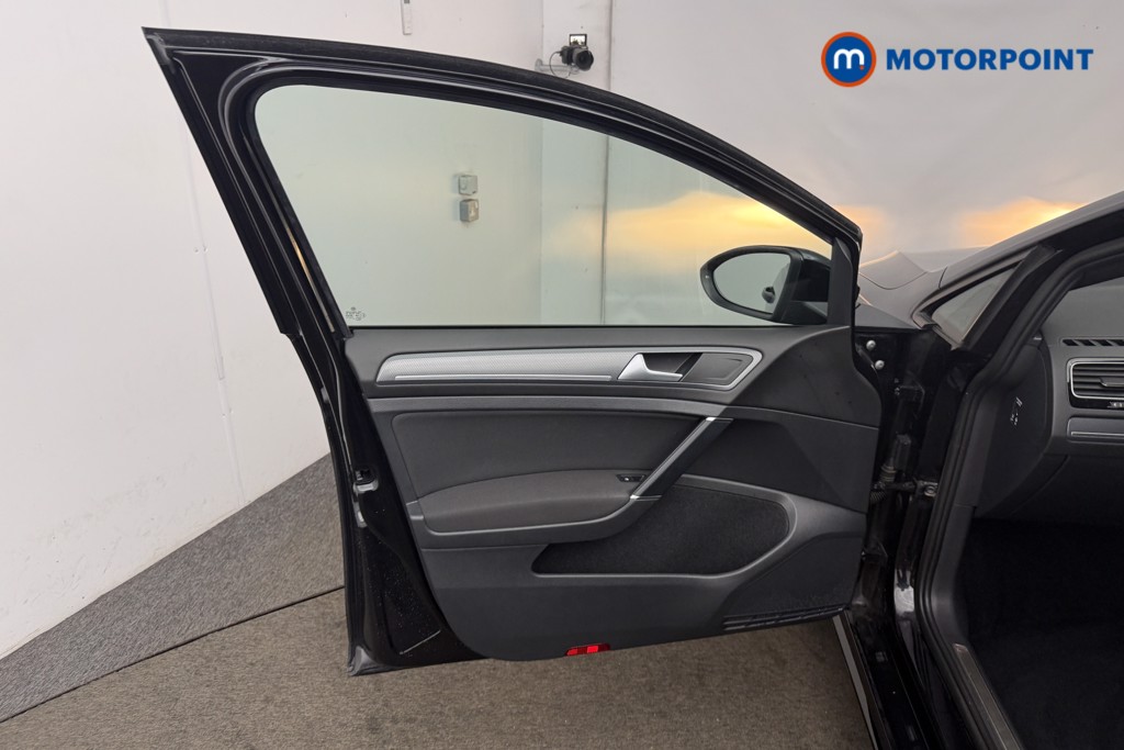 Volkswagen Golf R-Line Automatic Diesel Hatchback - Stock Number (1622098) - 3rd supplementary image