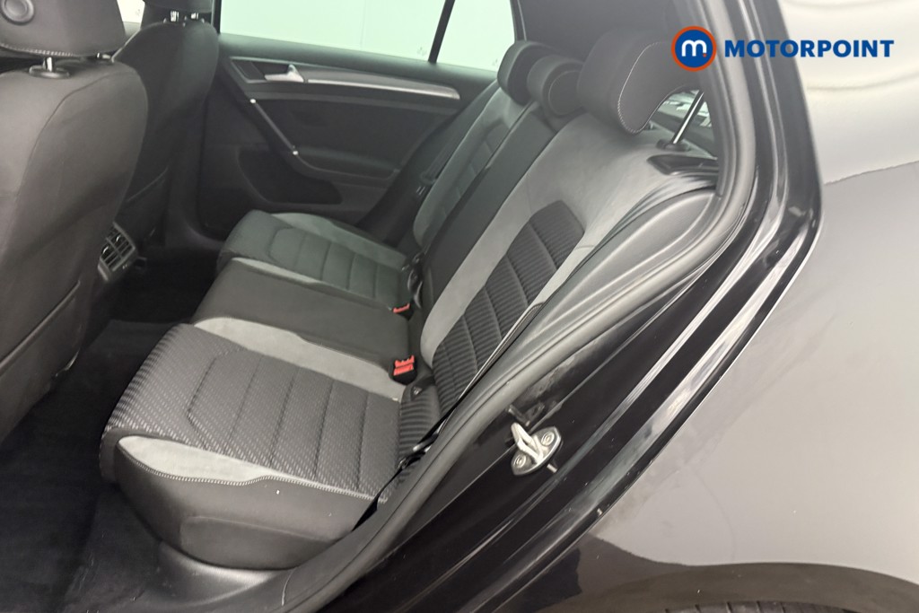 Volkswagen Golf R-Line Automatic Diesel Hatchback - Stock Number (1622098) - 5th supplementary image