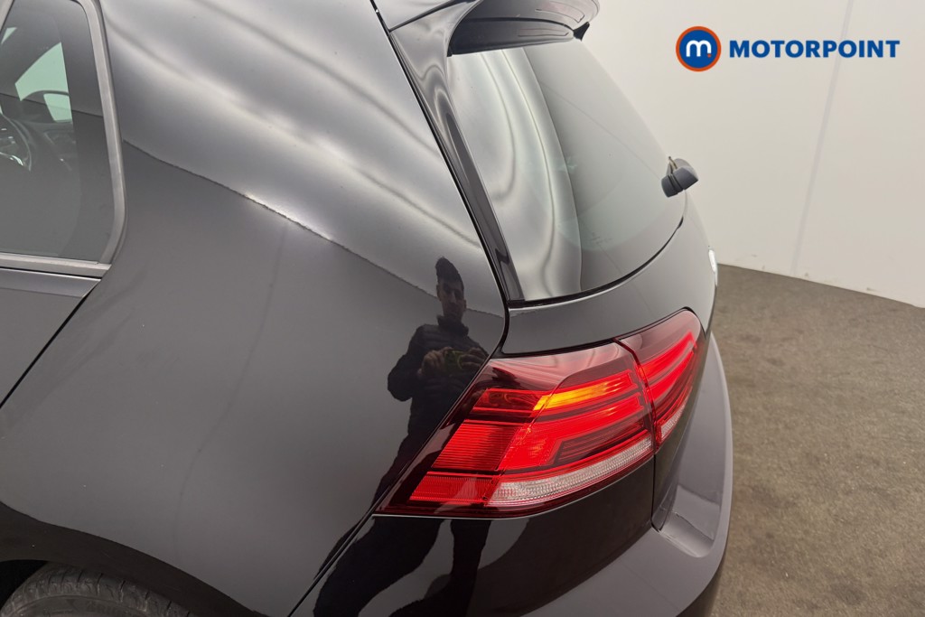 Volkswagen Golf R-Line Automatic Diesel Hatchback - Stock Number (1622098) - 7th supplementary image