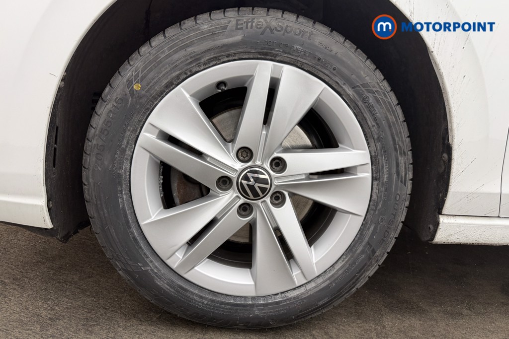 Volkswagen Golf Life Manual Petrol Hatchback - Stock Number (1622693) - 1st supplementary image