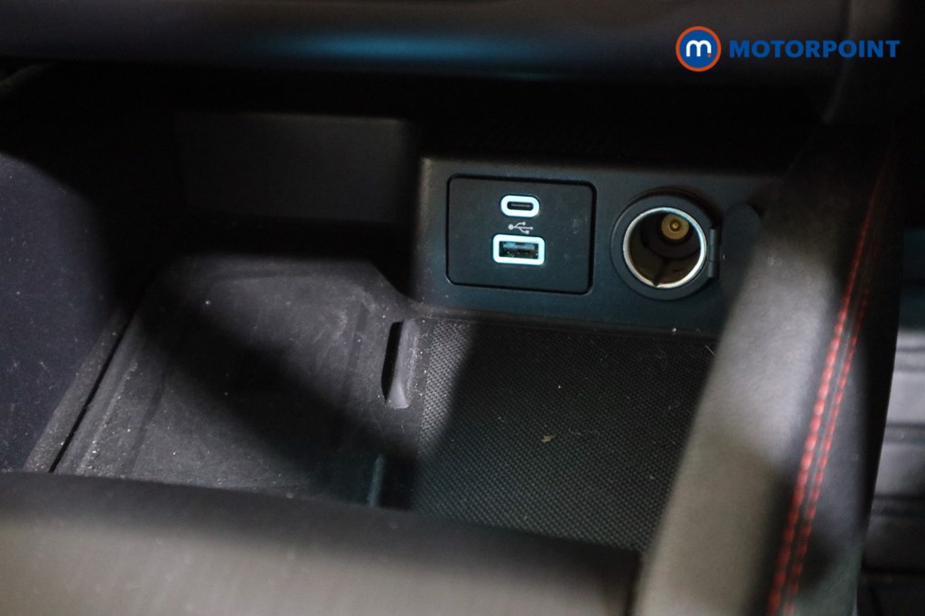 Ford Kuga St-Line Automatic Diesel SUV - Stock Number (1622768) - 9th supplementary image